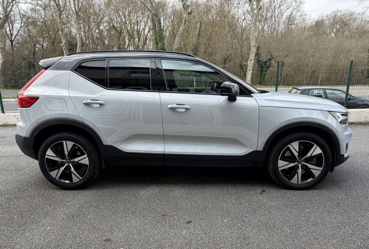 Volvo XC40 T4 RECHARGE 129+82 DCT7 R-DESIGN * ENTRETIEN COMPLET * TVA RECUPERABLE * GARANTIE 6 MOIS