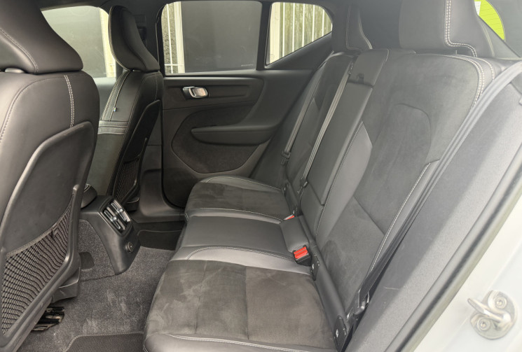 Volvo XC40 T4 RECHARGE 129+82 DCT7 R-DESIGN * ENTRETIEN COMPLET * TVA RECUPERABLE * GARANTIE 6 MOIS