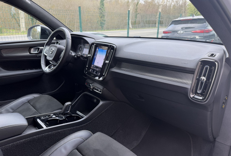 Volvo XC40 T4 RECHARGE 129+82 DCT7 R-DESIGN * ENTRETIEN COMPLET * TVA RECUPERABLE * GARANTIE 6 MOIS