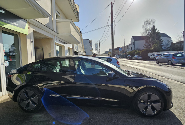 Tesla Model 3 Standard RWD Plus MY22