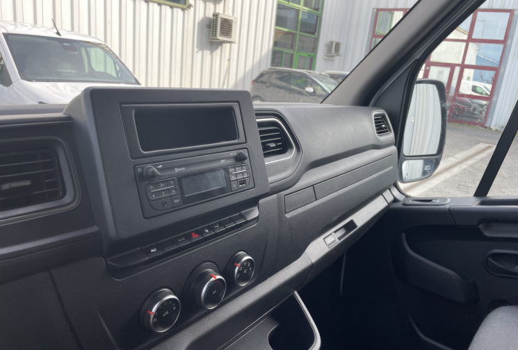 Renault Master Fg F3500 L2H2 2.3 dCi 135ch Grand Confort E6