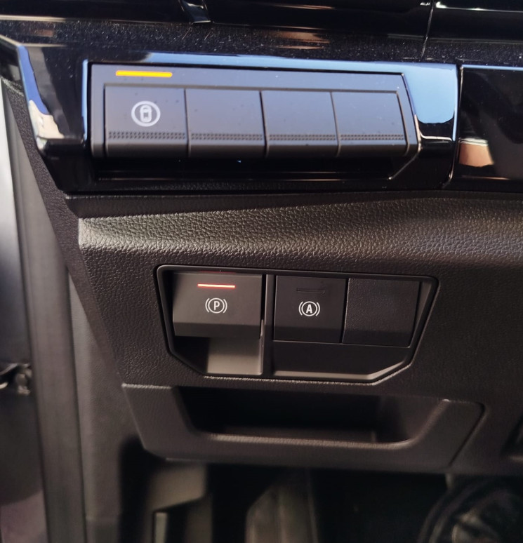 Renault Austral E-TECH 1.2 DIG-T 200 Hybrid 2WD Xtronic130 cv Techno 