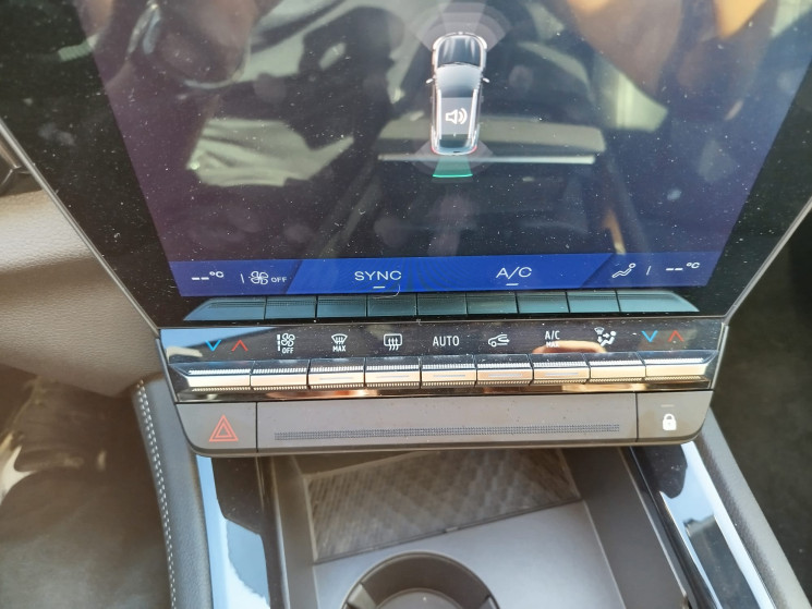 Renault Austral E-TECH 1.2 DIG-T 200 Hybrid 2WD Xtronic130 cv Techno 