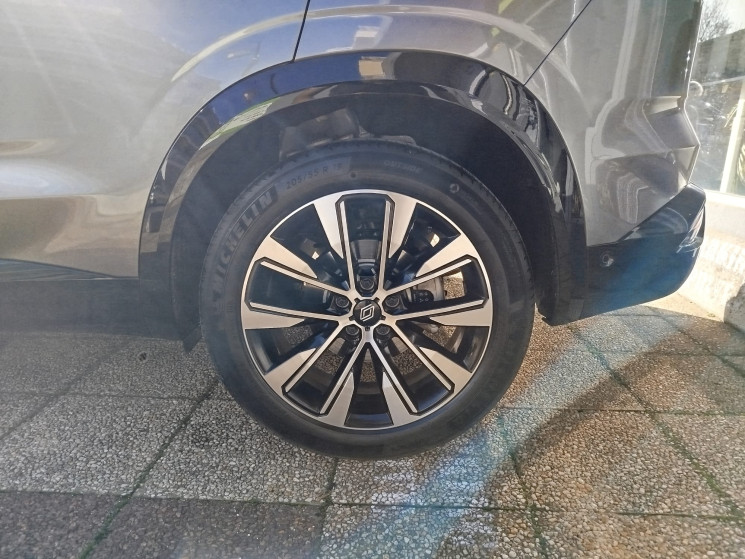 Renault Austral E-TECH 1.2 DIG-T 200 Hybrid 2WD Xtronic130 cv Techno 