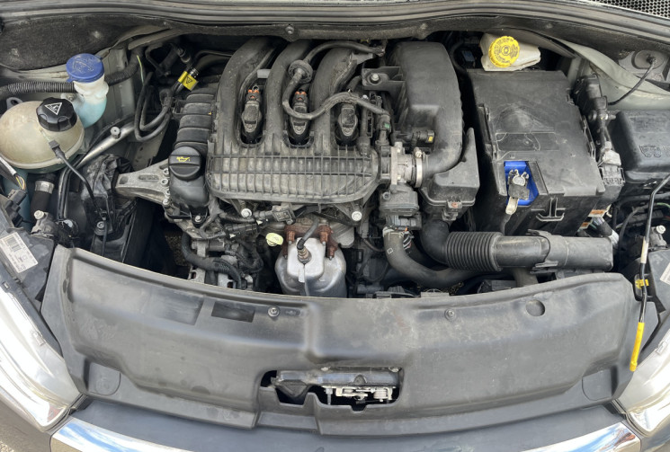 Peugeot 208 Active 1.2 Puretech 82cv / Distribution changée/ 5 portes / CarPlay / 66000km / 2019