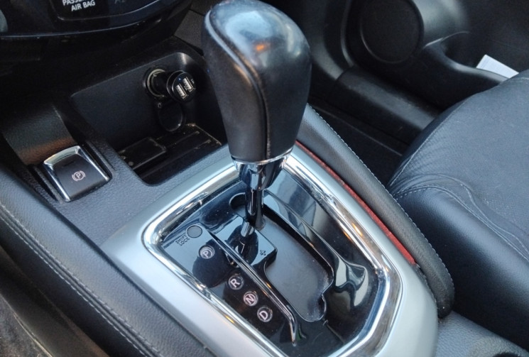 Nissan Qashqai  1.6 dCi  2WD Xtronic CVT S&S 130 cv Tekna - Première Main