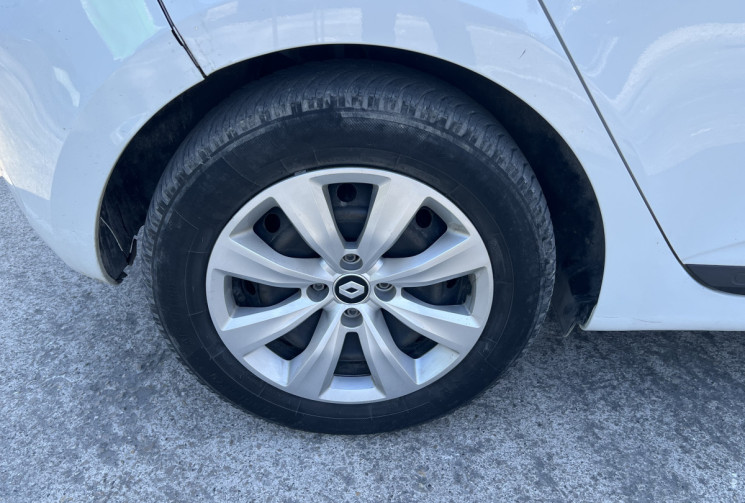 Renault Clio V 1.5 dCi 85 Société Air Nav 2 Places / TVA Récupérable / Carplay / Radars AR