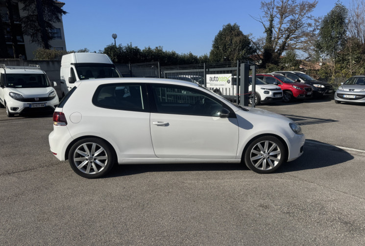 Volkswagen Golf VI / 2.0 TDI / 140 CH / CONFORTLINE / DSG6 