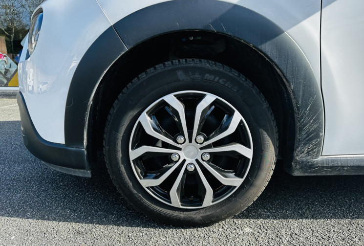 Citroën C3 1.2 82ch Feel Kit Distribution neuf