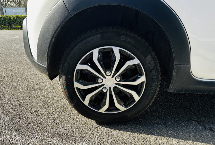 Citroën C3 1.2 82ch Feel Kit Distribution neuf