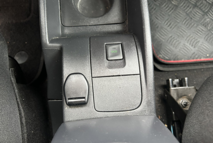 Renault Kangoo II (2) 1.2 TCE 115 Ch ENERGY ZEN 5 PLACES * 1ER MAIN * GPS * RADAR ARRIERE