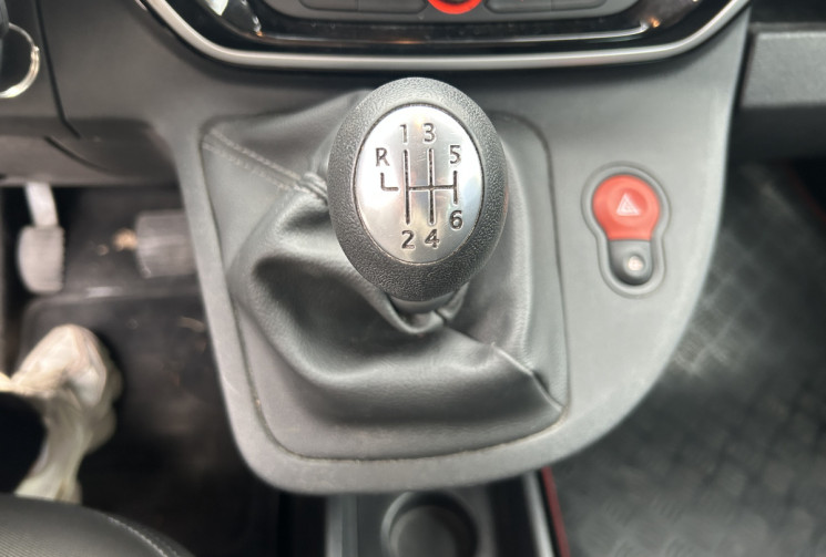 Renault Kangoo II (2) 1.2 TCE 115 Ch ENERGY ZEN 5 PLACES * 1ER MAIN * GPS * RADAR ARRIERE