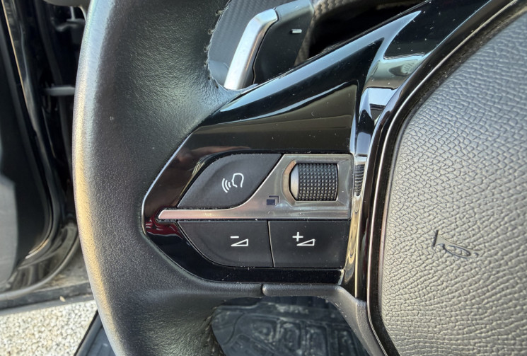 Peugeot 2008 1.5 BLUEHDI 130 ALLURE BUSINESS EAT8