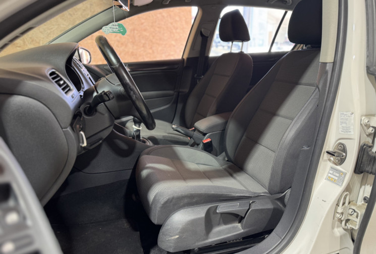 Volkswagen Golf VI GARANTIE 6 MOIS 5 Portes 1.6 TDI 105 cv