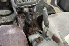 Chrysler SEBRING STRATUS 2.0 i 16V 131 cv