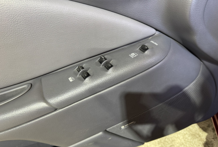 Chrysler SEBRING STRATUS 2.0 i 16V 131 cv