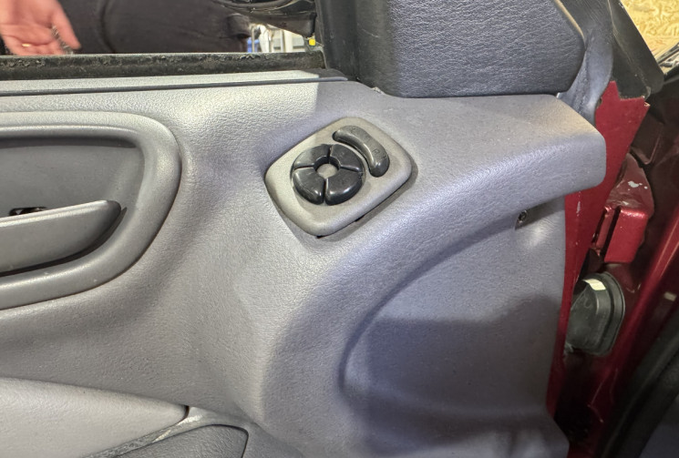 Chrysler SEBRING STRATUS 2.0 i 16V 131 cv