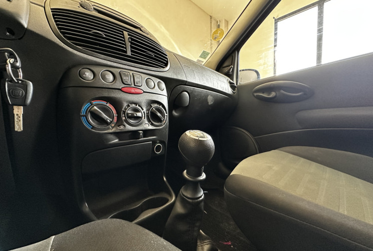 FIAT Punto 1.2 8v 60ch Cult II 5p