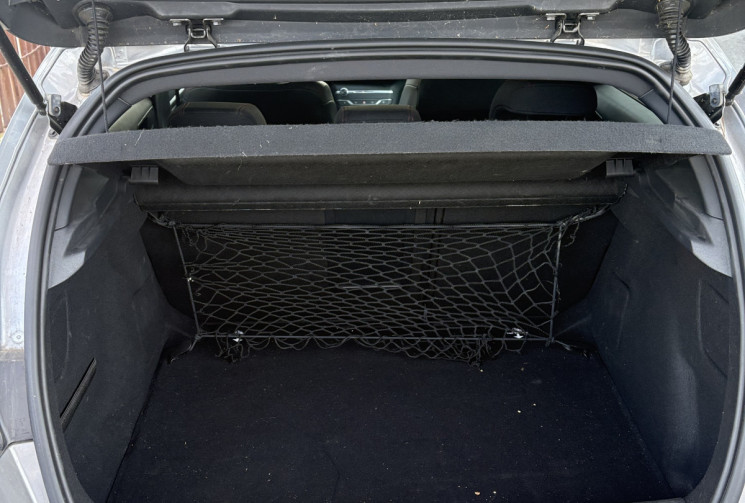 Peugeot 308 GT Line 130cv EAT8 / 31000km / 2019 / Distribution neuve / Suivi complet / Super état 