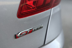 Peugeot 308 GT Line 130cv EAT8 / 31000km / 2019 / Distribution neuve / Suivi complet / Super état 