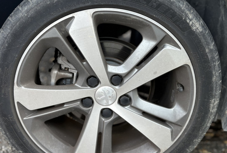 Peugeot 308 GT Line 130cv EAT8 / 31000km / 2019 / Distribution neuve / Suivi complet / Super état 