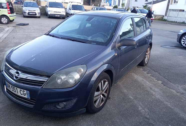 Opel Astra 1.7 CDTI 100 POUR PRO DE L'AUTO