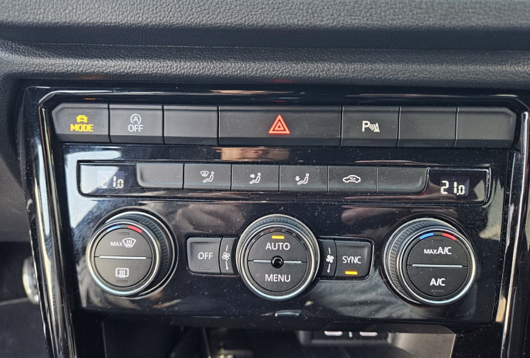 Volkswagen T-Roc 2.0 TDI 150 BLUEMOTION DSG7 CARAT BLACK