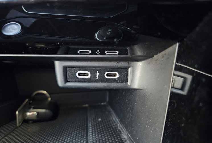 Volkswagen T-Roc 2.0 TDI 150 BLUEMOTION DSG7 CARAT BLACK