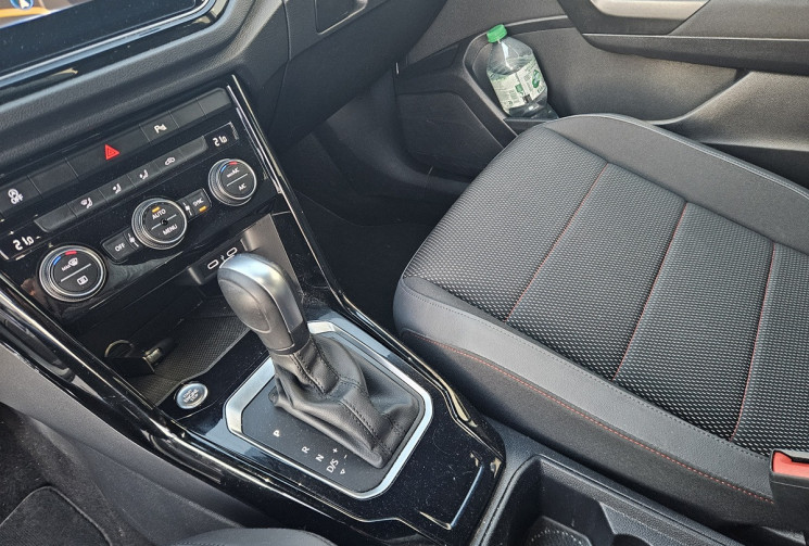 Volkswagen T-Roc 2.0 TDI 150 BLUEMOTION DSG7 CARAT BLACK