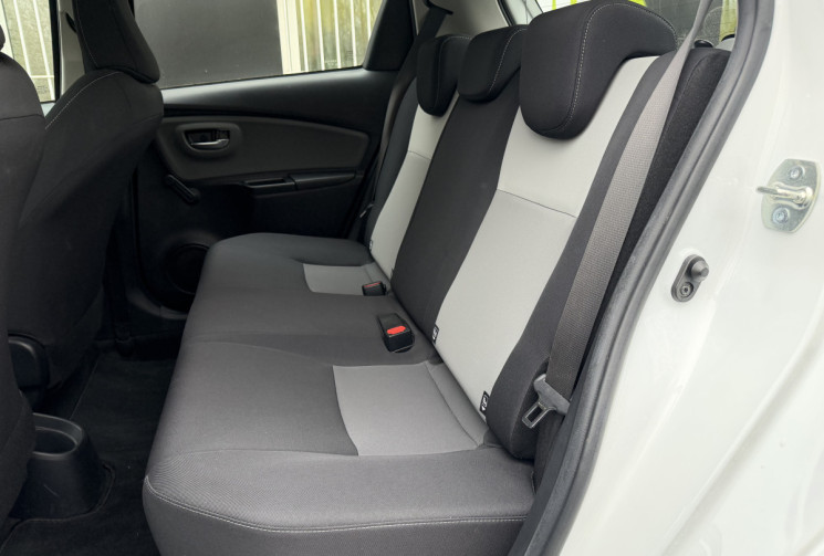 Toyota Yaris 1.0 VVTI 69 FRANCE 5P * ENTRETIEN A JOUR * CT OK * GARANTIE 6 MOIS