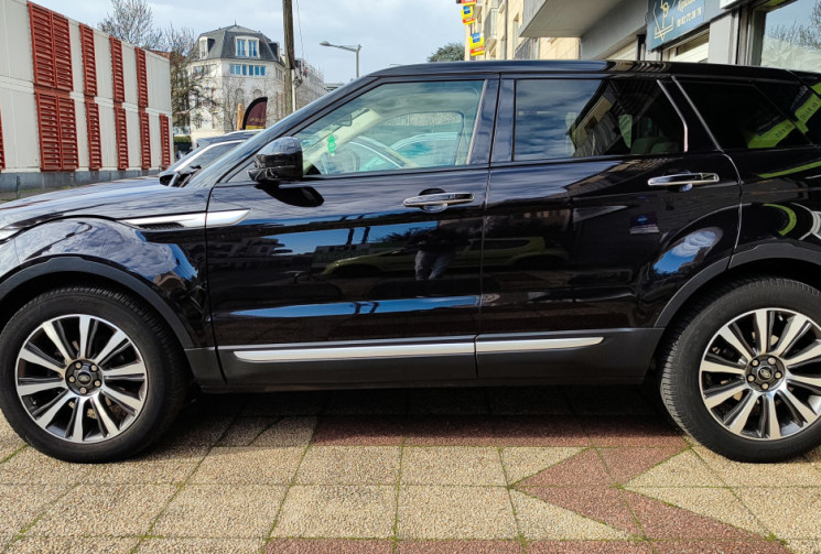 Land-Rover Range Rover Evoque 2.2 SD4 4WD BVA6 190 cv/ PRESTIGE / 1er Main 