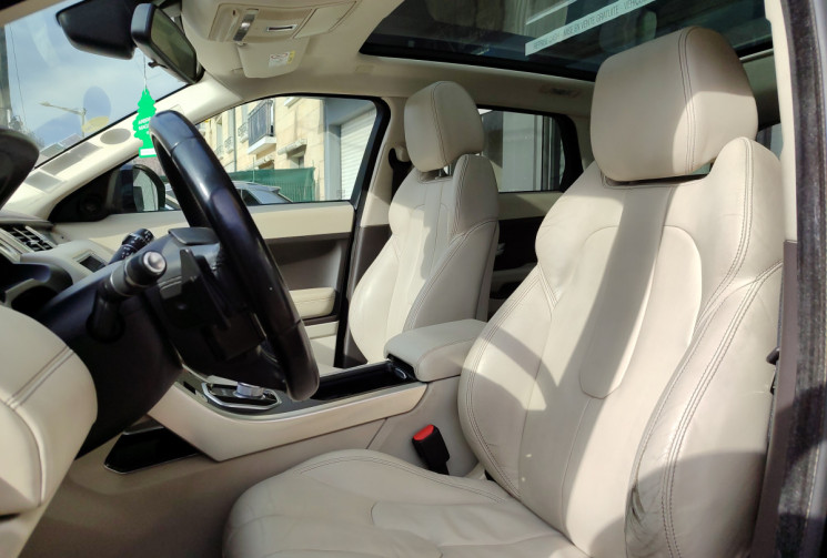 Land-Rover Range Rover Evoque 2.2 SD4 4WD BVA6 190 cv/ PRESTIGE / 1er Main 