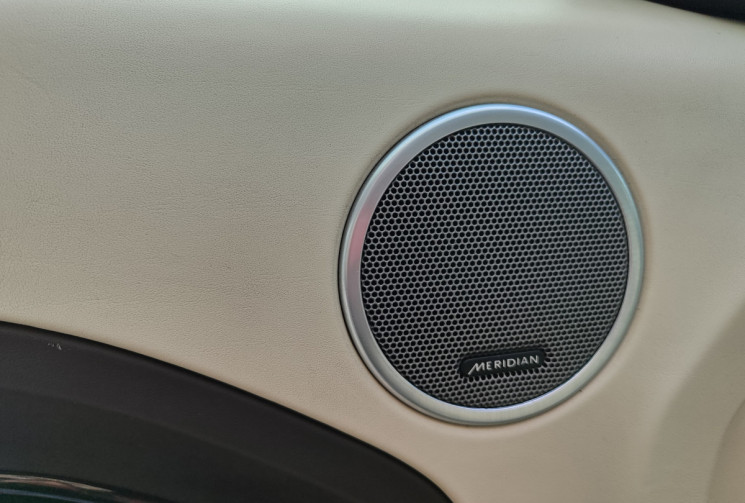 Land-Rover Range Rover Evoque 2.2 SD4 4WD BVA6 190 cv/ PRESTIGE / 1er Main 