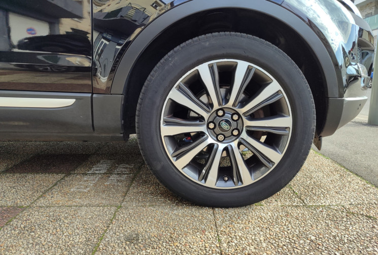 Land-Rover Range Rover Evoque 2.2 SD4 4WD BVA6 190 cv/ PRESTIGE / 1er Main 