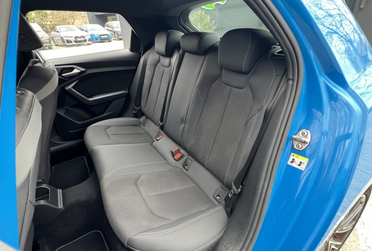 Audi A1 Sportback 30 TFSI 116 BVM6 S Line / Véhicule Français / Carplay / Radars AV AR 