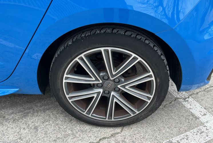 Audi A1 Sportback 30 TFSI 116 BVM6 S Line / Véhicule Français / Carplay / Radars AV AR 