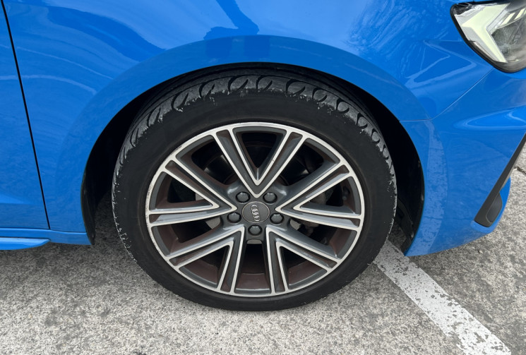 Audi A1 Sportback 30 TFSI 116 BVM6 S Line / Véhicule Français / Carplay / Radars AV AR 