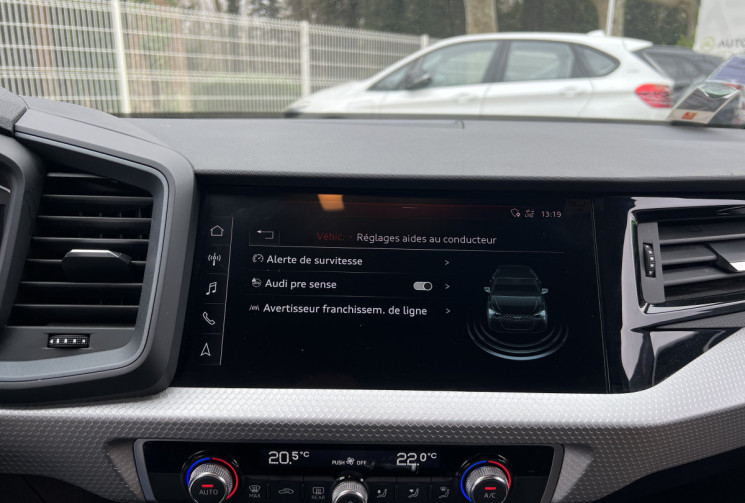 Audi A1 Sportback 30 TFSI 116 BVM6 S Line / Véhicule Français / Carplay / Radars AV AR 
