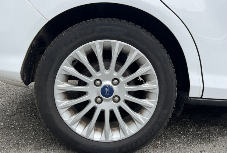 Ford B-MAX Titanium Powershift 1.6 Ti-VCT * Entretien Complet * Distribution faite