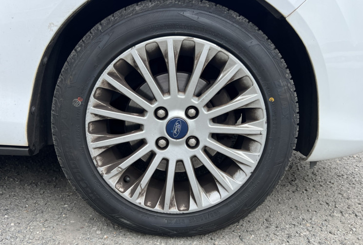 Ford B-MAX Titanium Powershift 1.6 Ti-VCT 105 CV * Entretien Complet * Distribution faite