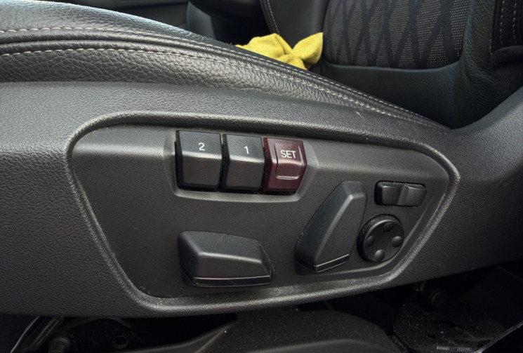 BMW X1 (F48) LCI sDrive 16Da 116ch DKG7 xLine / ENTRETIEN BMW / TOIT OUVRANT / HAYON ELECTRIQUE