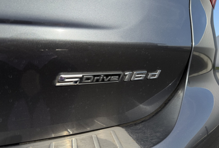 BMW X1 (F48) LCI sDrive 16Da 116ch DKG7 xLine / ENTRETIEN BMW / TOIT OUVRANT / HAYON ELECTRIQUE