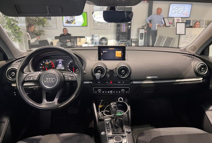 Audi A3 SPORTBACK 35 TFSI 150 CH AMBIANTE S-TRONIC