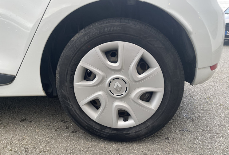 Renault Clio IV Phase 2 1.5 dCi FAP Energy eco2 S&S 75 cv LIMITED