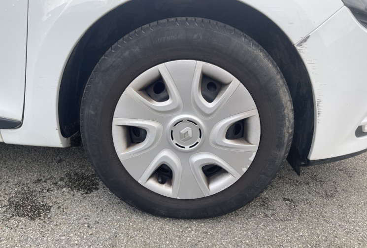 Renault Clio IV Phase 2 1.5 dCi FAP Energy eco2 S&S 75 cv LIMITED