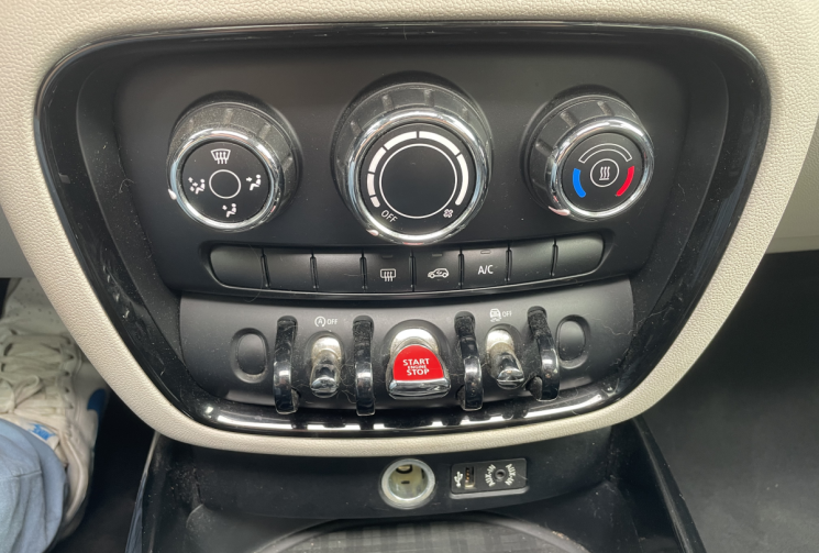 Mini Clubman D F54 2.0 D 150 CH exquisite Toit ouvrant/Radar de recul/Rien a prévoir 