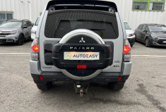 Mitsubishi Pajero 4 SPORT BLACK Short Wagon 200 cv 3.2 DI-D 4WD * Garantie 12 Mois * Très faible Km