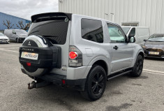 Mitsubishi Pajero 4 SPORT BLACK Short Wagon 200 cv 3.2 DI-D 4WD * Garantie 12 Mois * Très faible Km