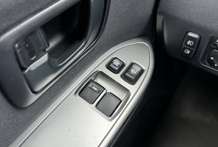 Mitsubishi Pajero 4 SPORT BLACK Short Wagon 200 cv 3.2 DI-D 4WD * Garantie 12 Mois * Très faible Km