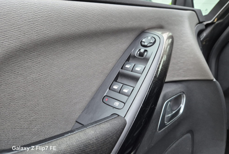 Citroën C4 PICASSO II 1.6 THP 16V EAT6 *165 cv * FULL OPTIONS * CARNET D'ENTRETIEN * AUTOMATIQUE 